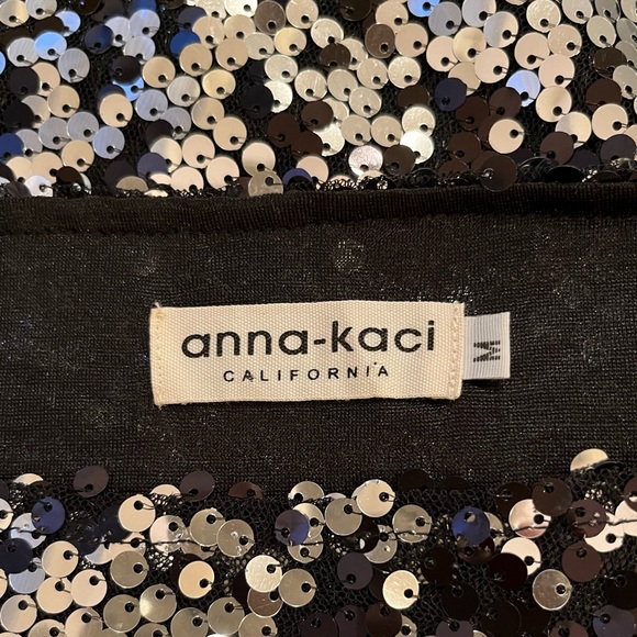 Anna-Kaci Sequin Top Black & Silver Medium Off One Shoulder Loose Fit - Picture 4 of 7